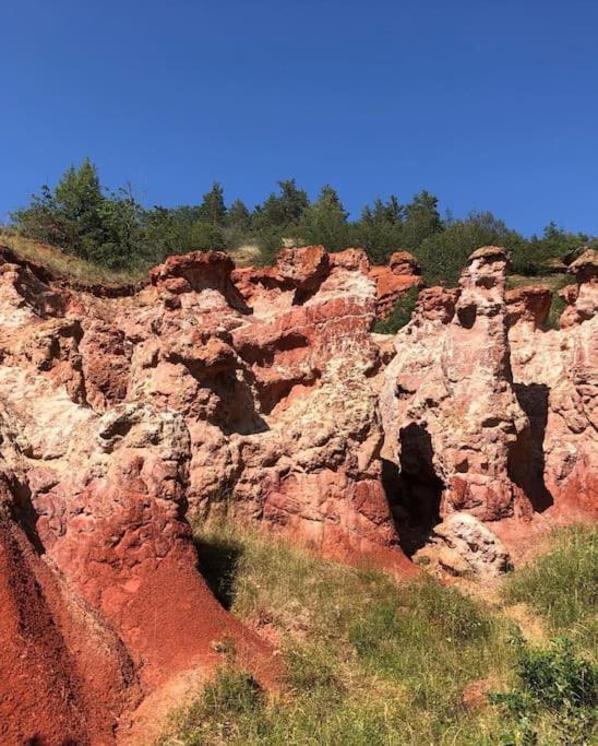 Simplicite Et Calme En Appartement A Issoire Zewnętrze zdjęcie