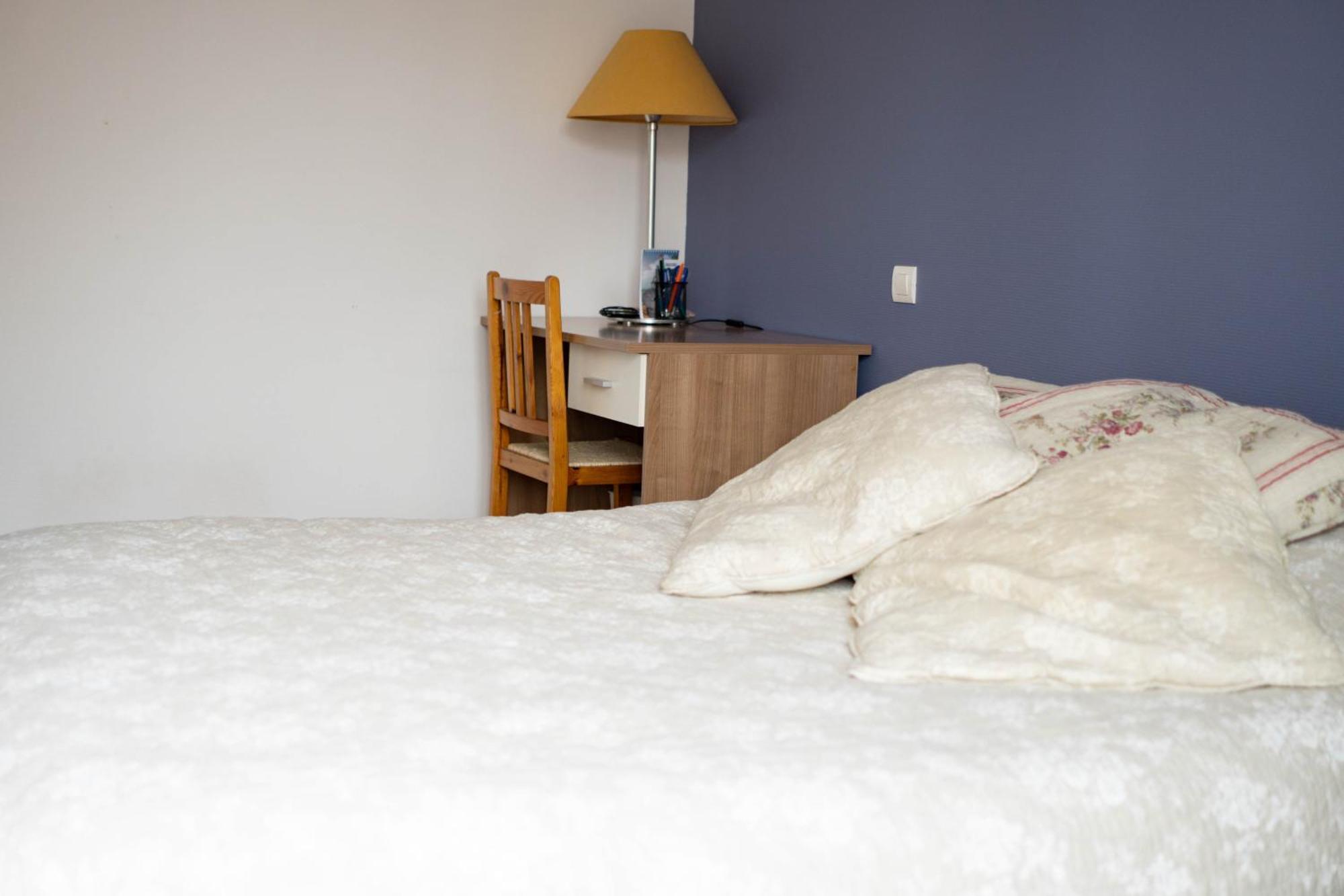 Simplicite Et Calme En Appartement A Issoire Zewnętrze zdjęcie