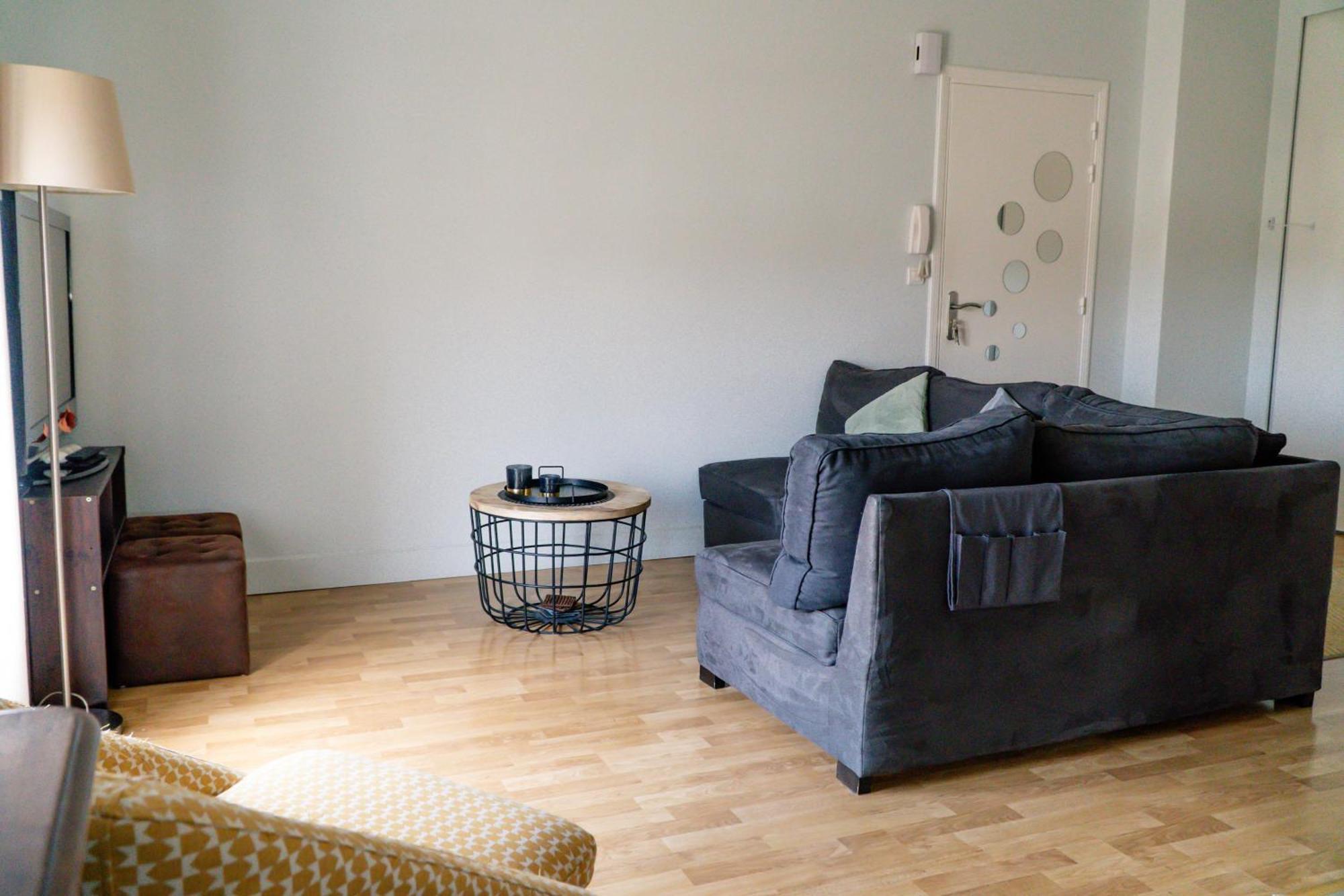 Simplicite Et Calme En Appartement A Issoire Zewnętrze zdjęcie